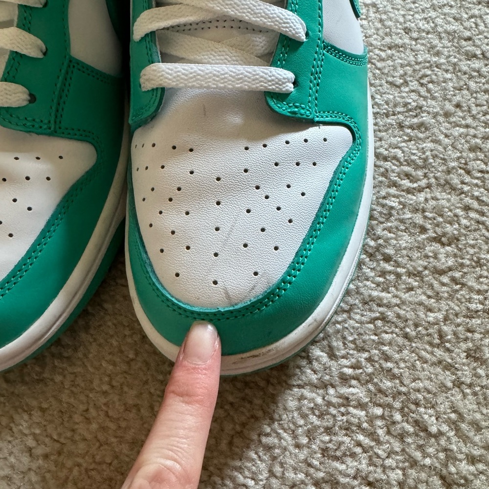 Nike Dunks - Picture 6 of 7